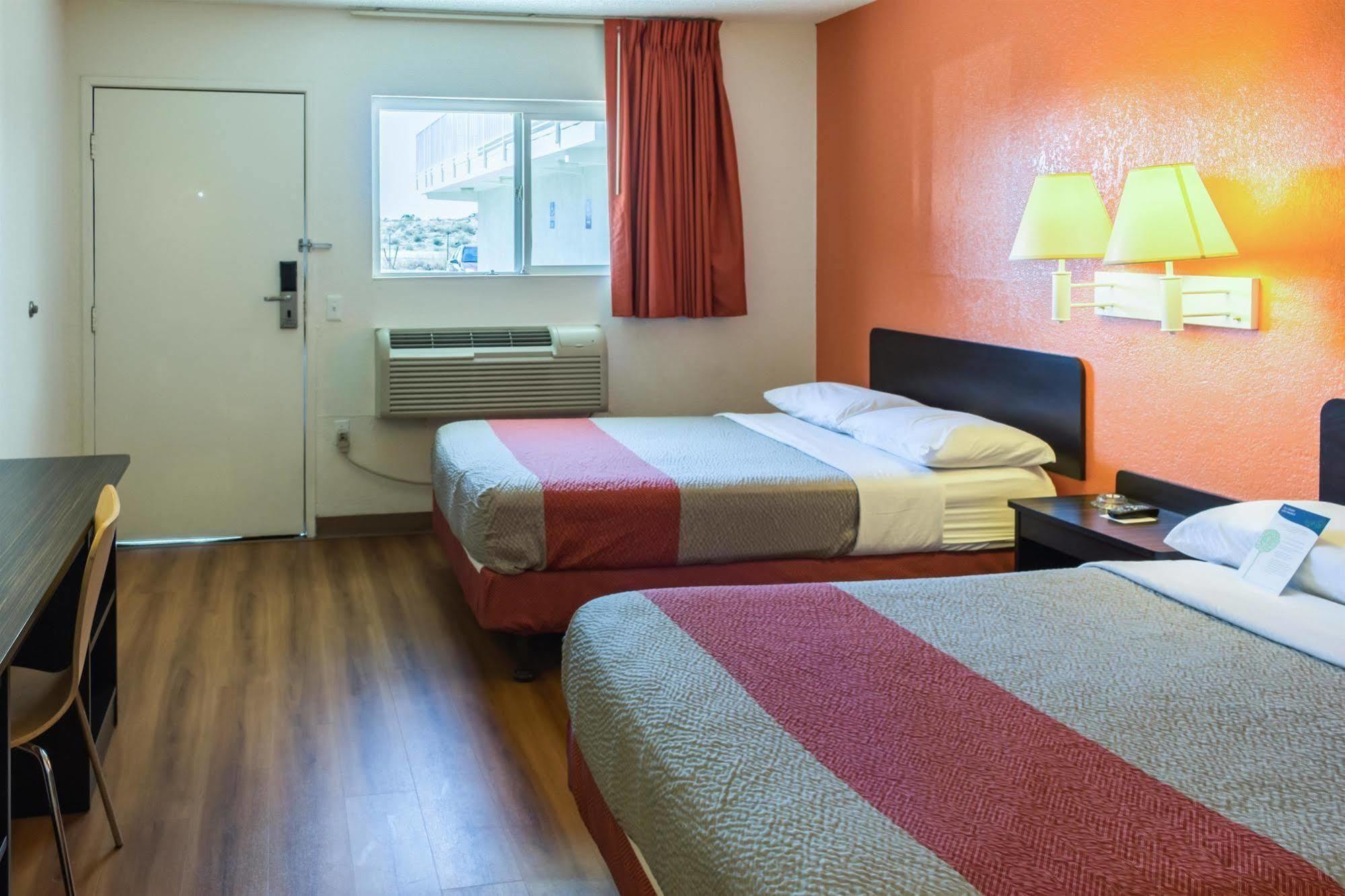 Motel 6-Bakersfield, Ca - East Bagian luar foto