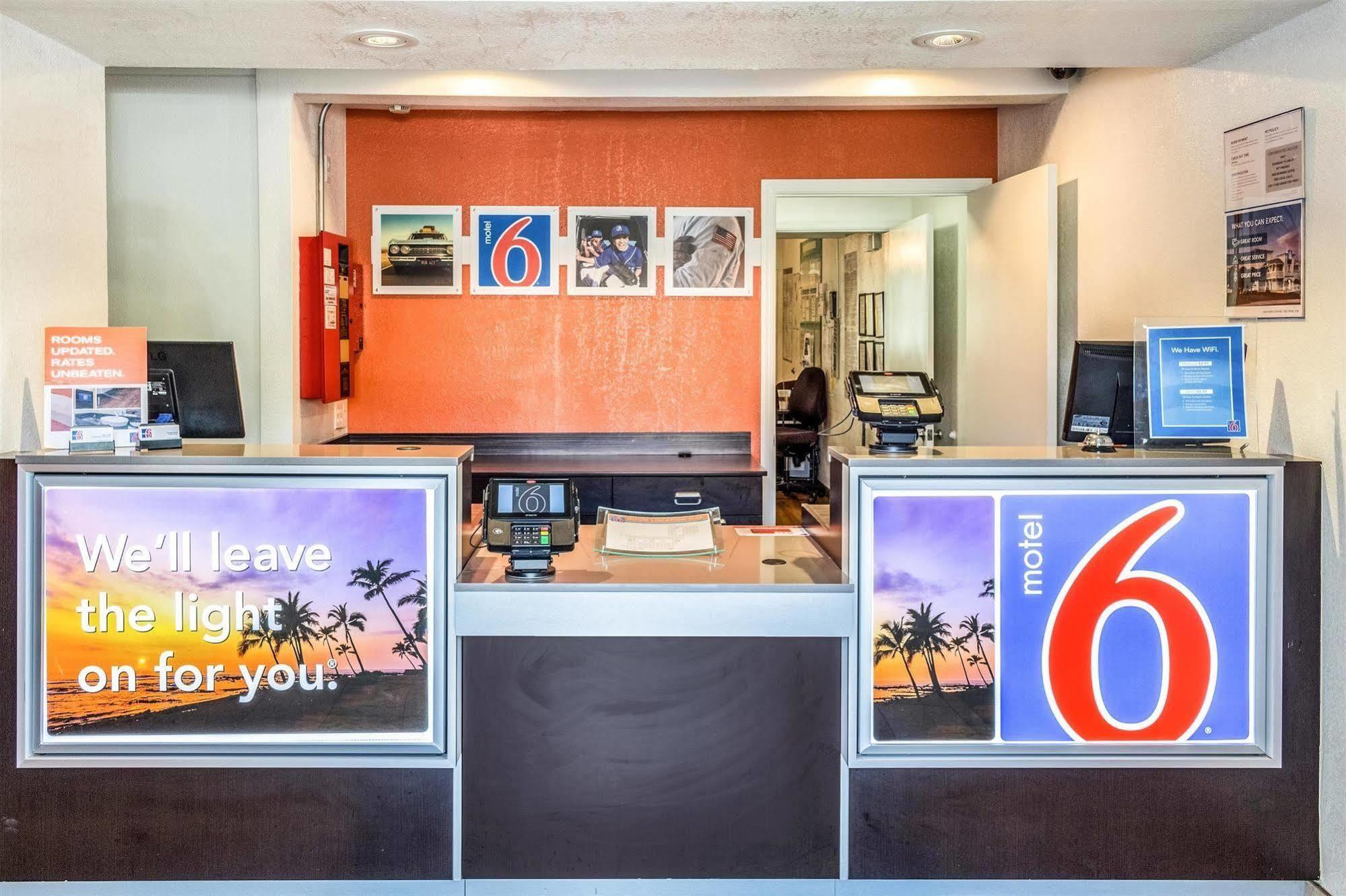 Motel 6-Bakersfield, Ca - East Bagian luar foto